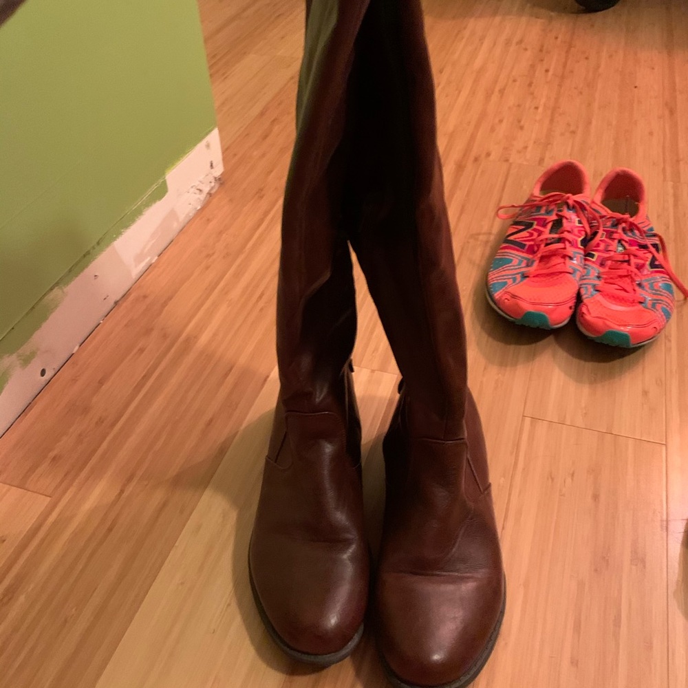 Riding boots